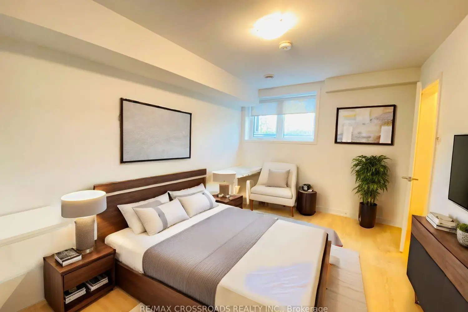 Additional image 5 of 1720 Simcoe Street 5