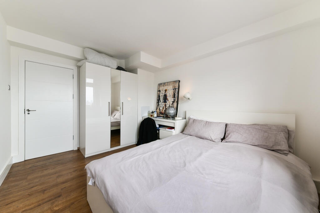 Additional image 8 of 2 Bed Flat, Campden Hill Towers, W11, N1 7GU
