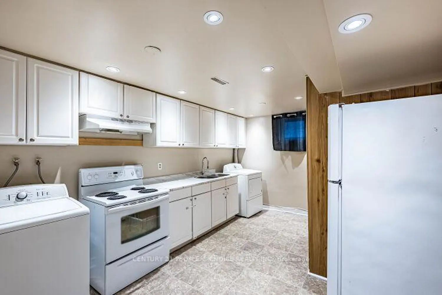 Additional image 16 of 453 Ginger Downs