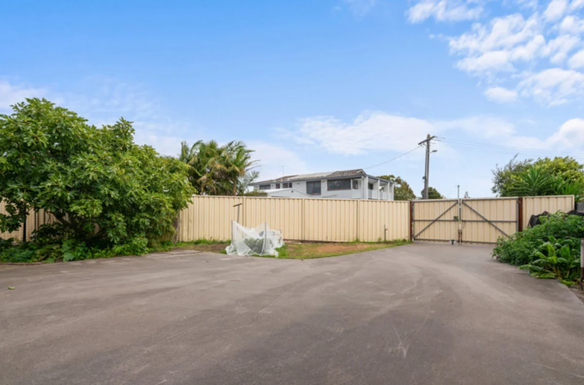 Additional image 29 of 4 Orme Street, Lakes Entrance VIC 3909