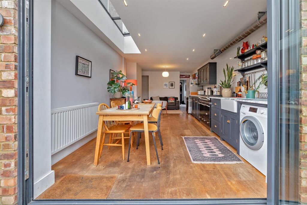 Additional image 5 of Castle Road, St. Albans