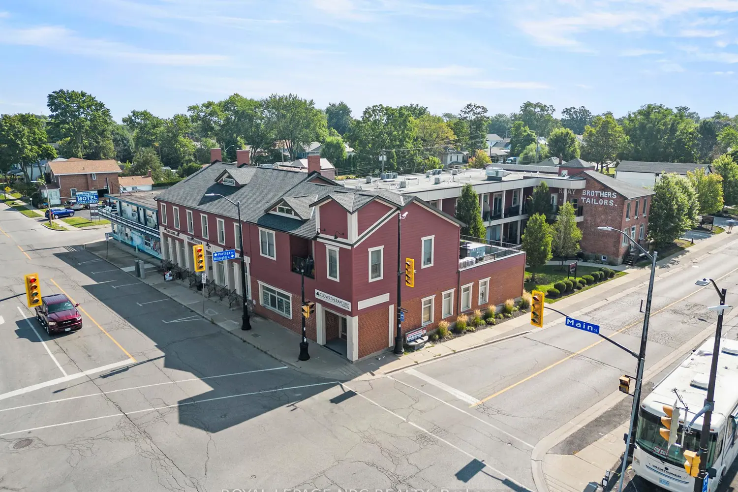 Additional image 16 of 3710 Main Street 106