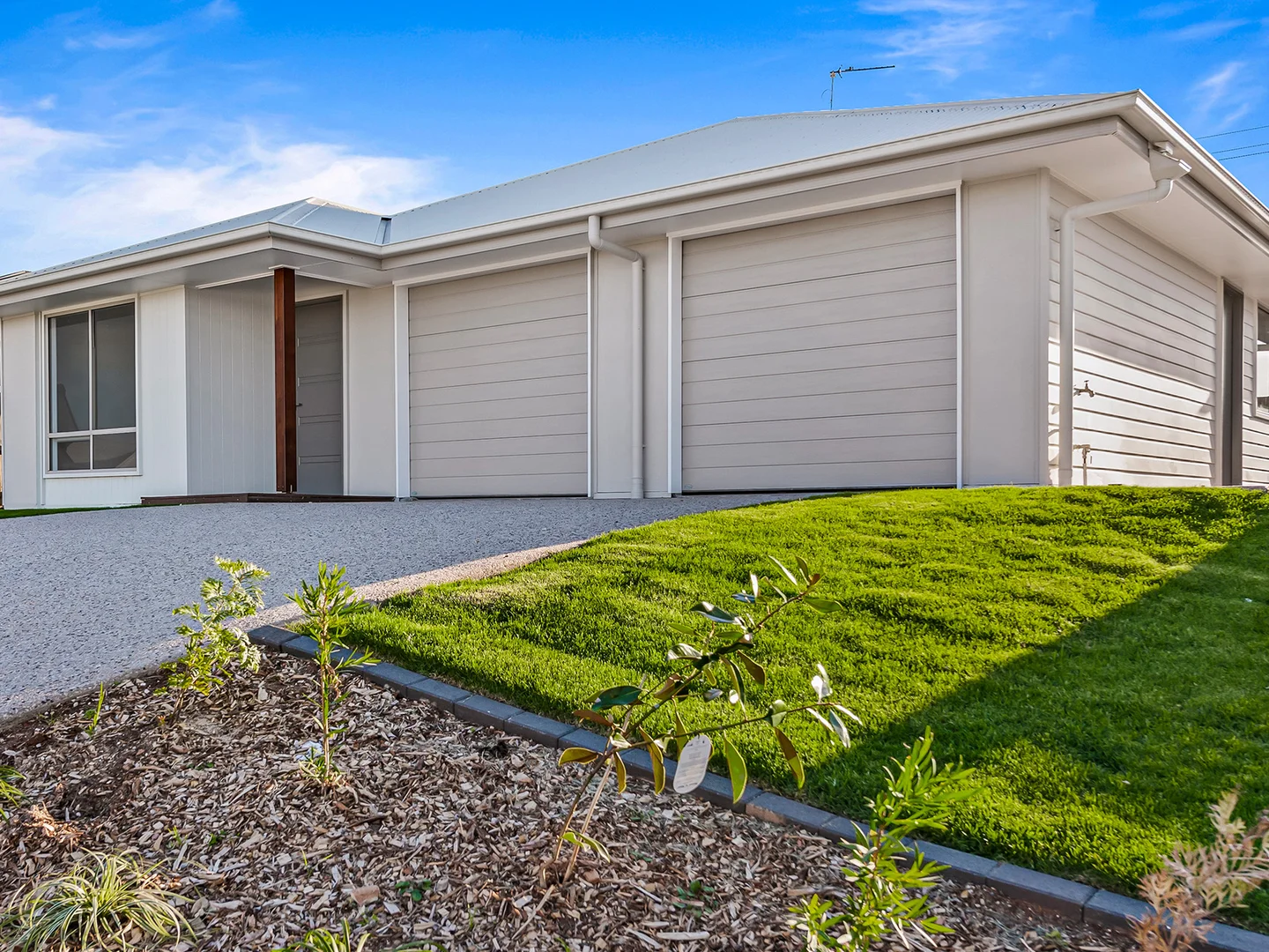 Additional image 2 of 37 Vanessa Crescent, Cotswold Hills QLD 4350