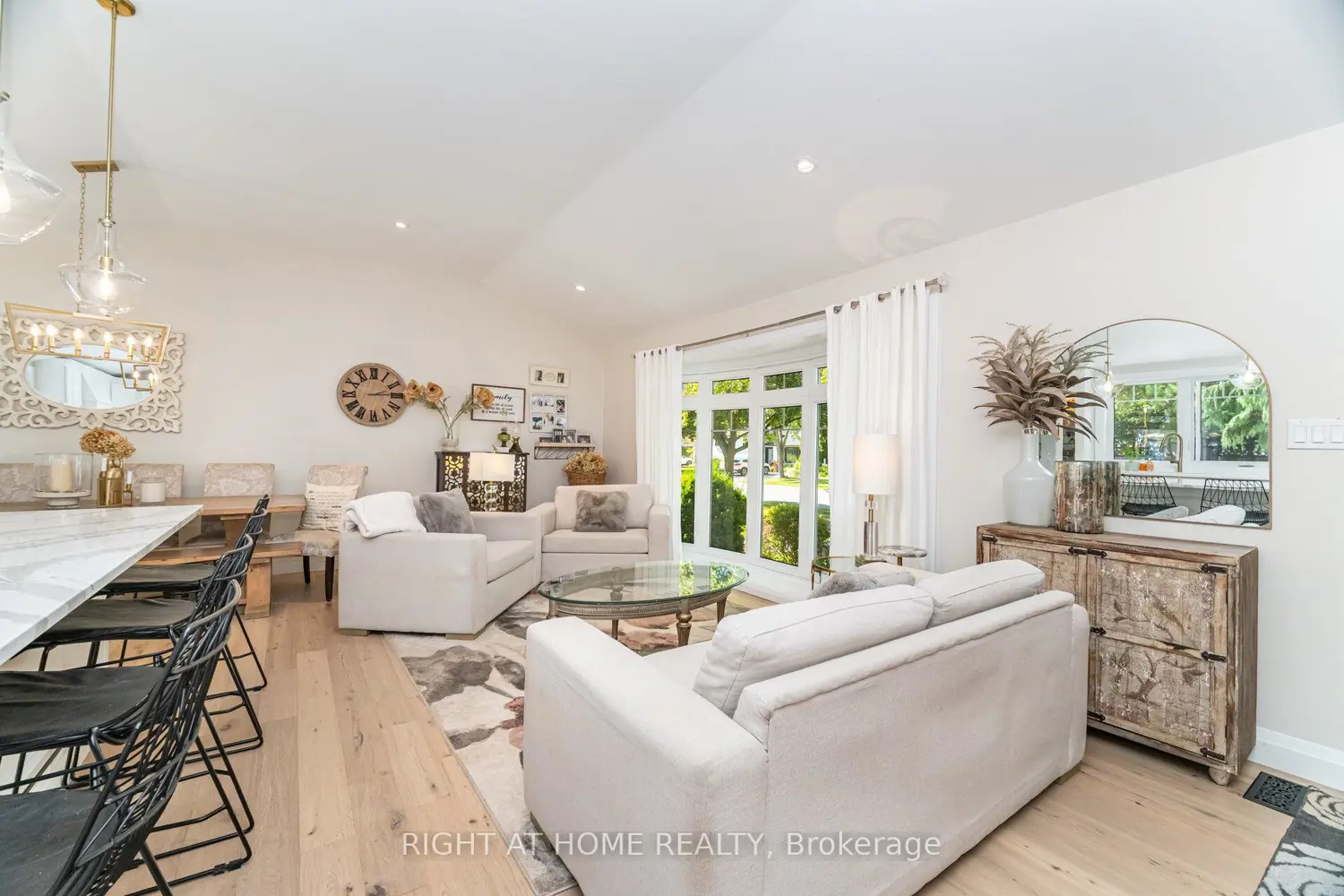 Additional image 2 of 5188 Cherryhill Crescent