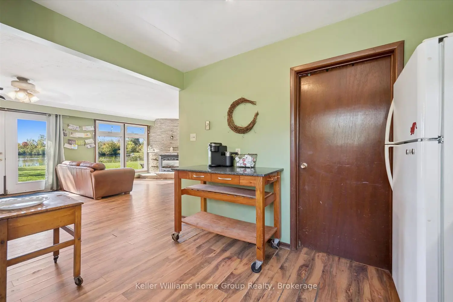 Additional image 5 of 568 Black Street