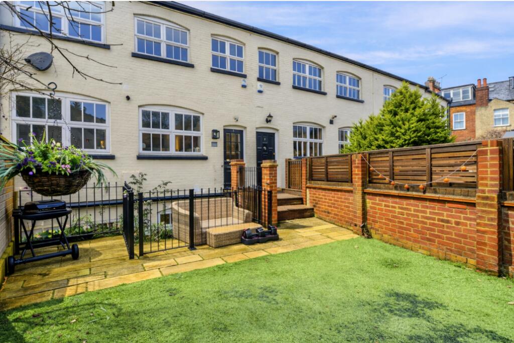 Additional image 21 of Victoria Street, St. Albans, Hertfordshire, AL1