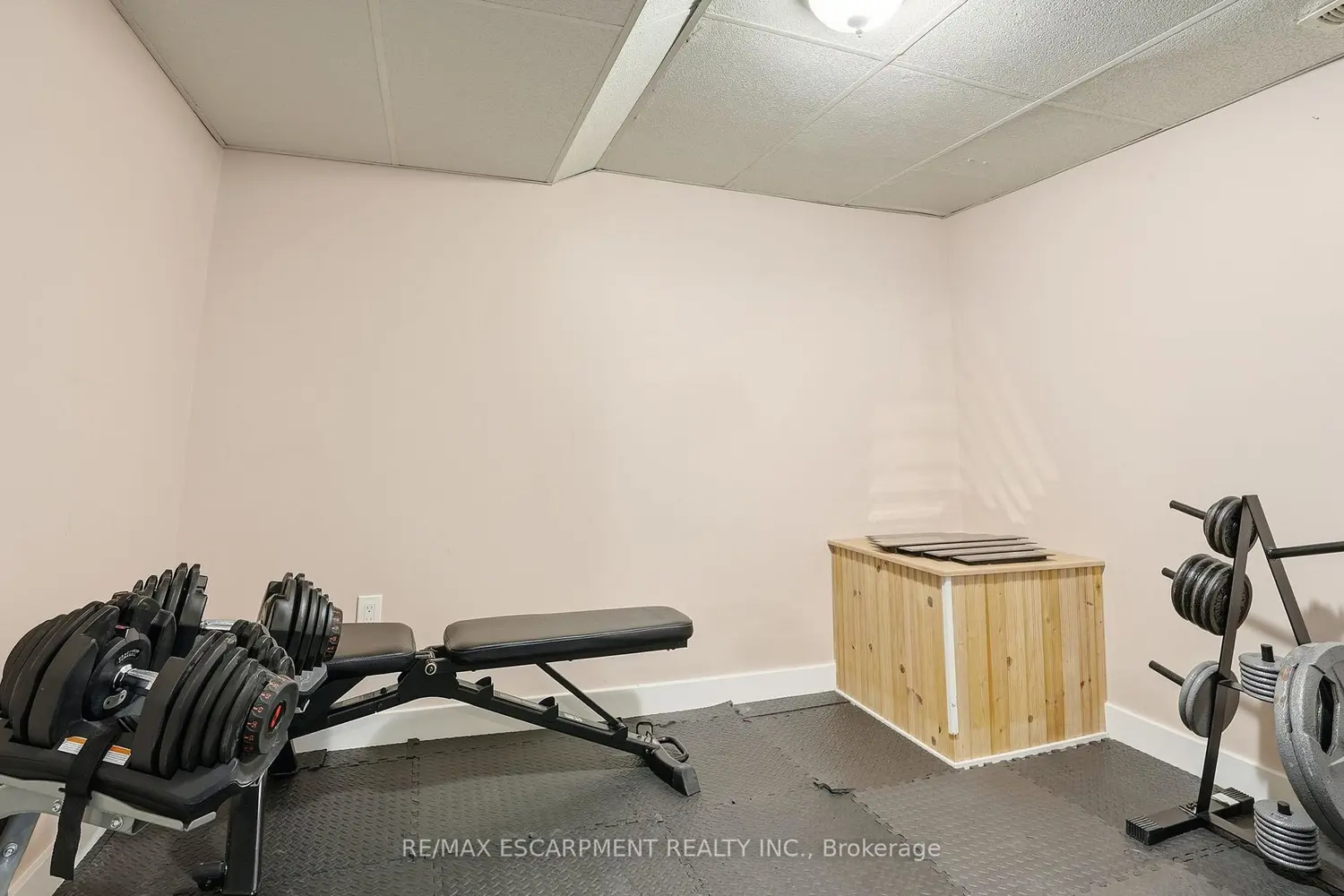 31 Galileo Boulevard photo 4