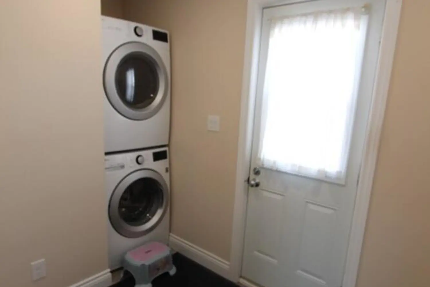 Additional image 13 of 47 Need Street