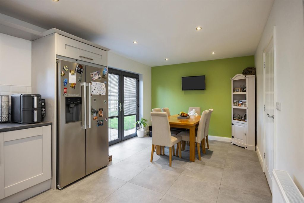 Additional image 10 of 3 bed semi-detached house for sale14 Edengrove Park North, Ballynahinch BT24