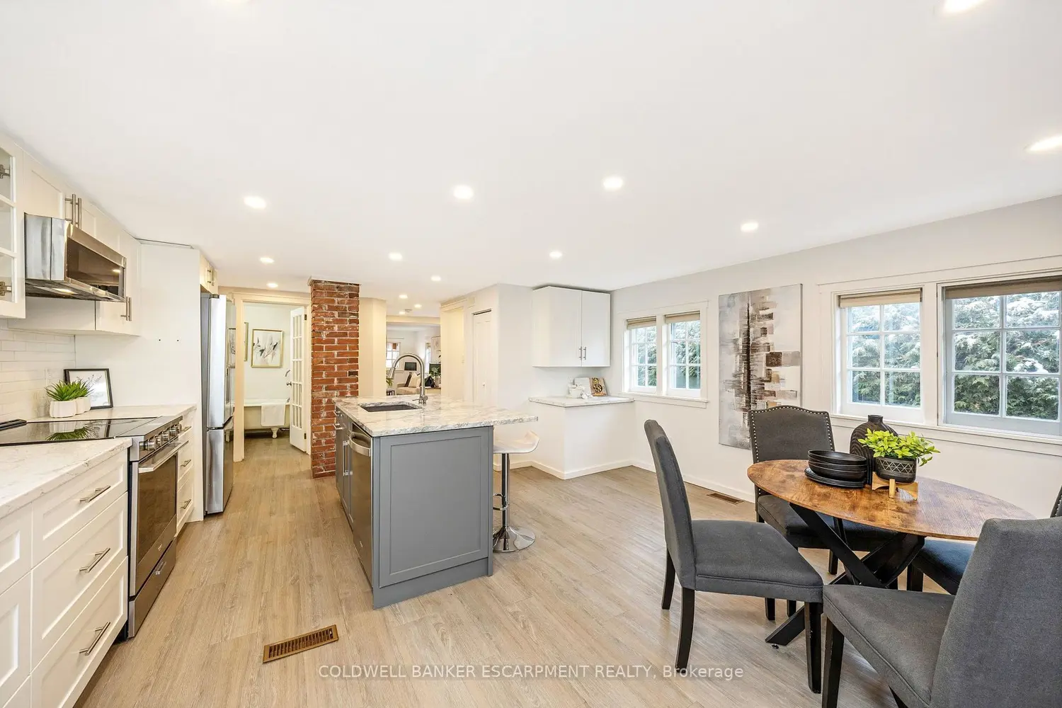 Additional image 10 of 14 Laurine Avenue