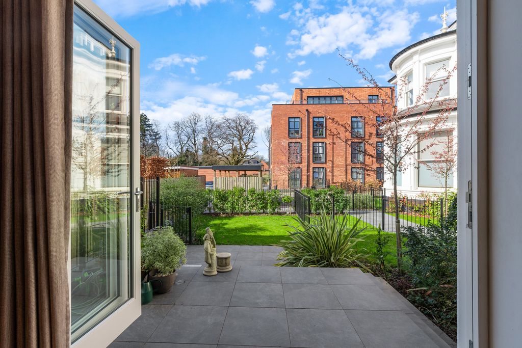 Additional image 13 of 2 bed flat for saleNorfolk Road, Edgbaston, Birmingham B15