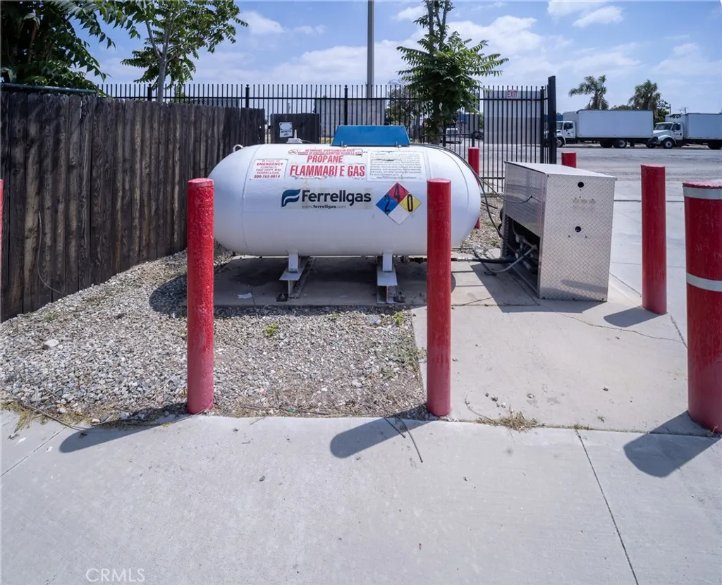 Additional image 3 of 26068 5th, San Bernardino, CA 92410