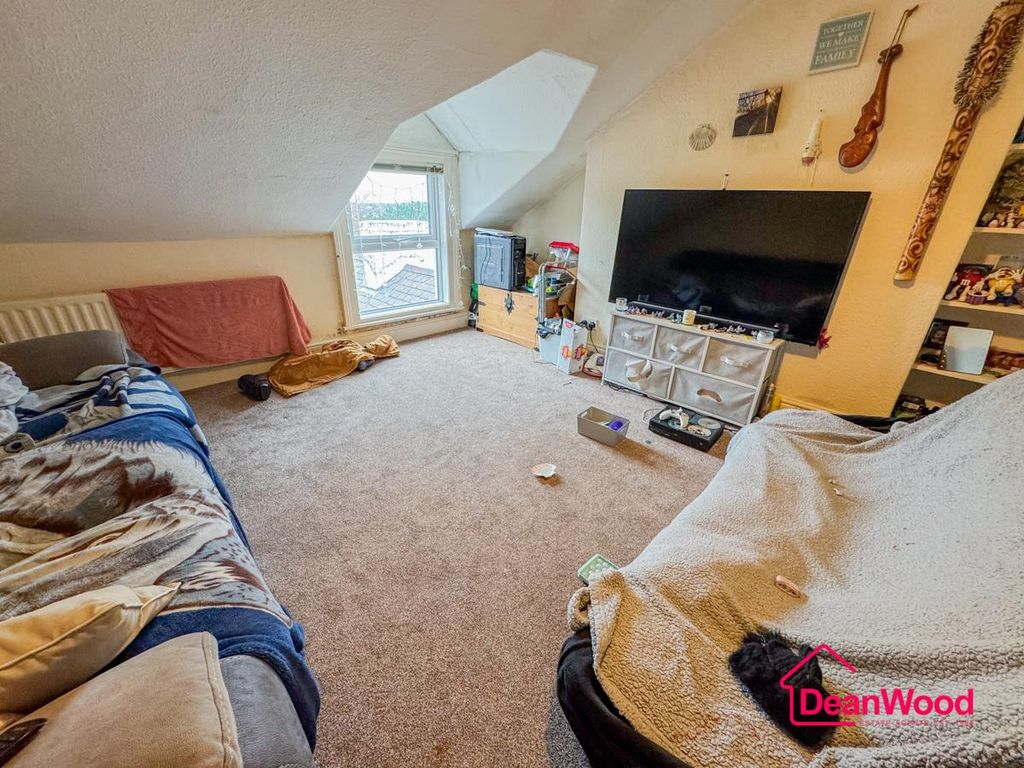 Additional image 11 of 5 bed flat for sale2 Maycroft, Mayhill, Ramsey, Isle Of Man IM8