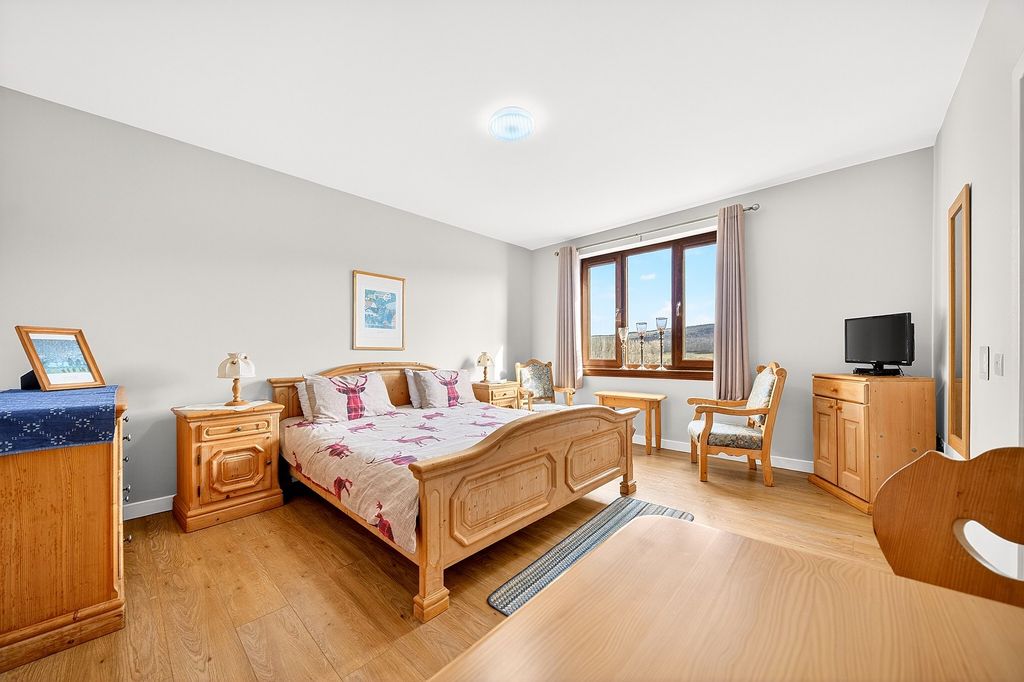 Additional image 12 of 6 bed detached house for saleDoura Lodge, Little Cantray, Culloden Moor, Inverness. IV2