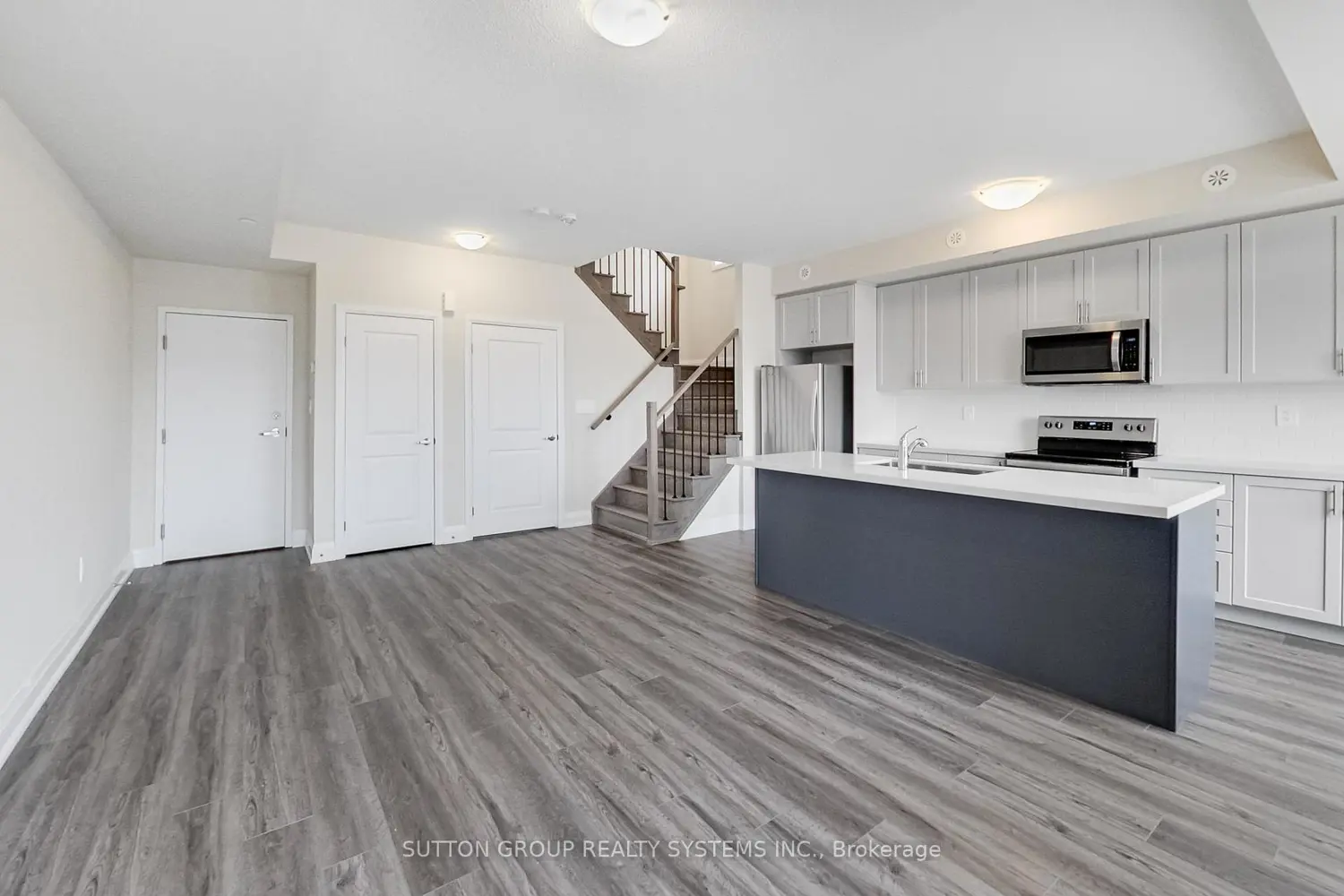 Additional image 3 of 1577 Rose Way 103