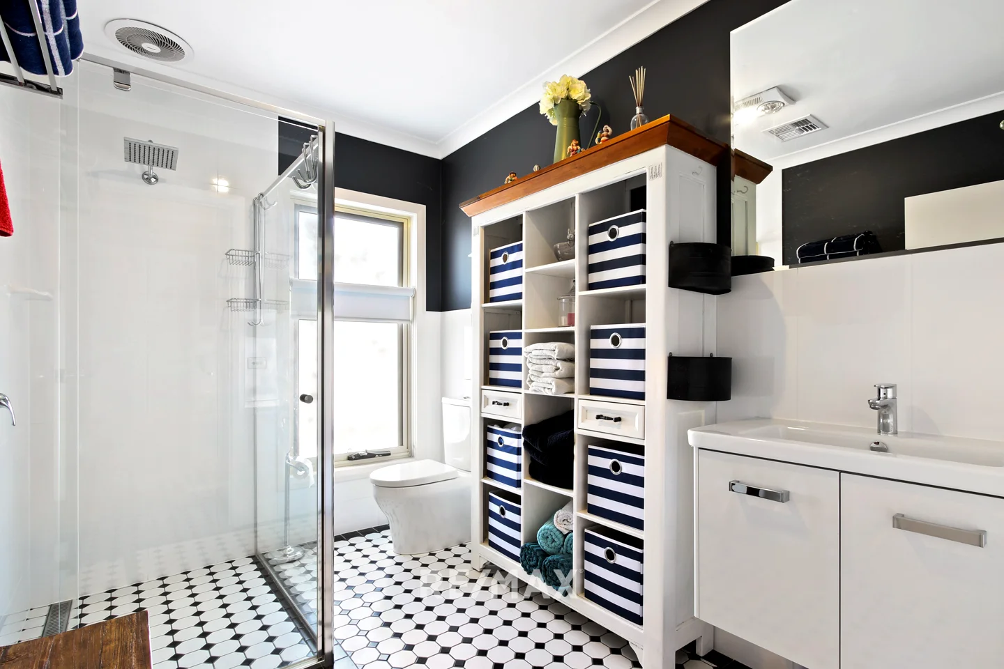 Additional image 24 of 30 Mechanics Street, Lakes Entrance VIC 3909