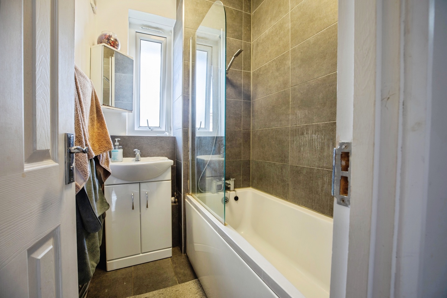 Additional image 8 of 2 Bed Flat, Stockwell Road, SW9, N1 7GU