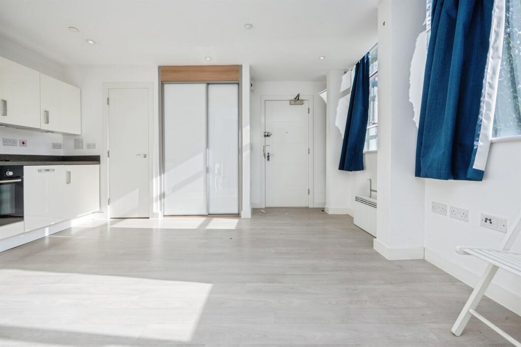 Additional image 8 of Newsom Place, Hatfield Road, St. Albans