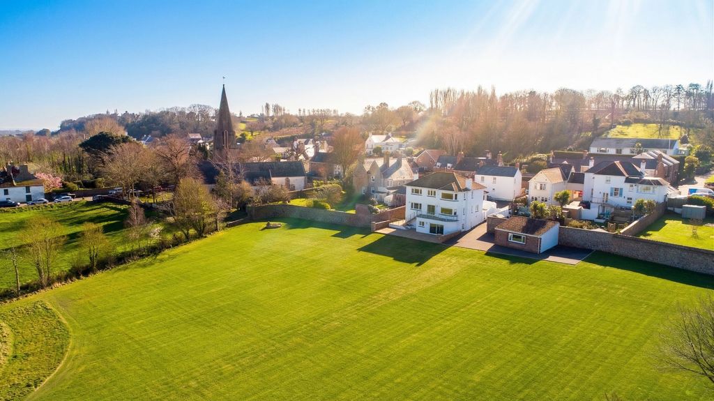 Additional image 41 of 4 bed detached house for saleLe Jardin, Grouville JE3