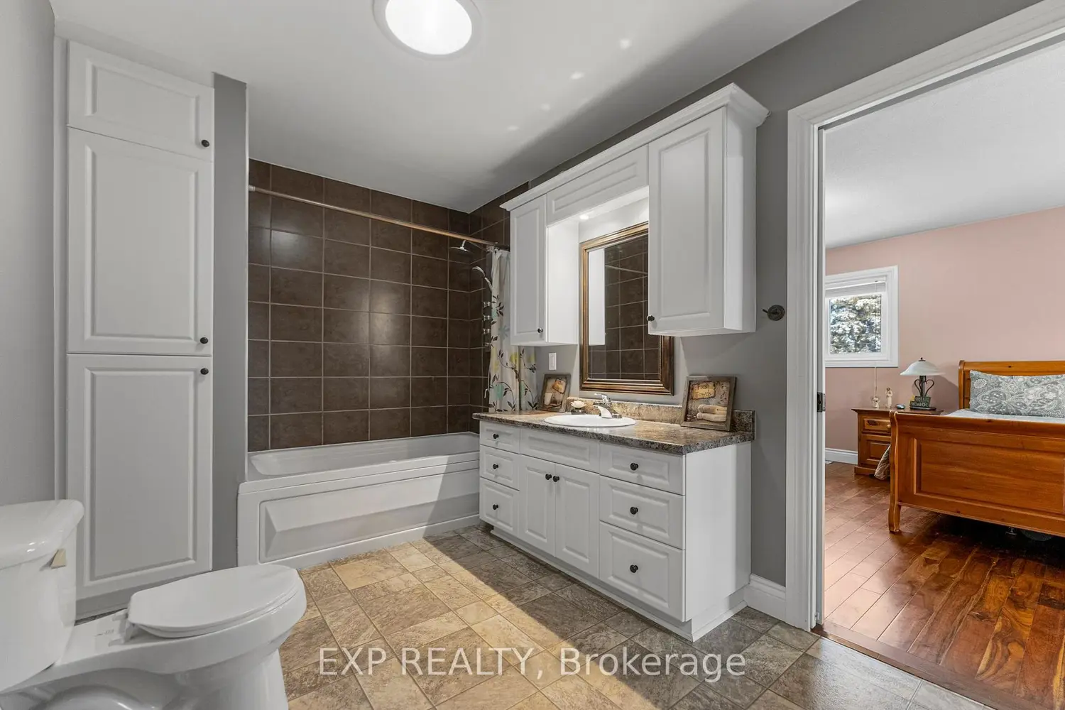 Additional image 10 of 395 Lisgar Avenue