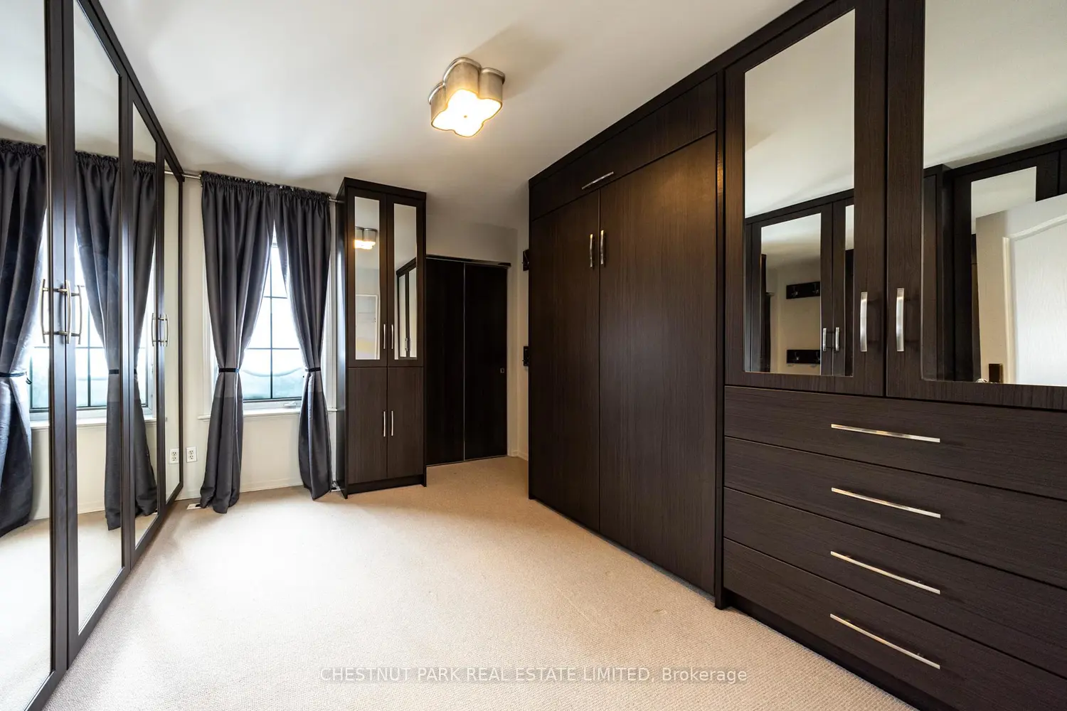 Additional image 16 of 1 Baxter Street Th16