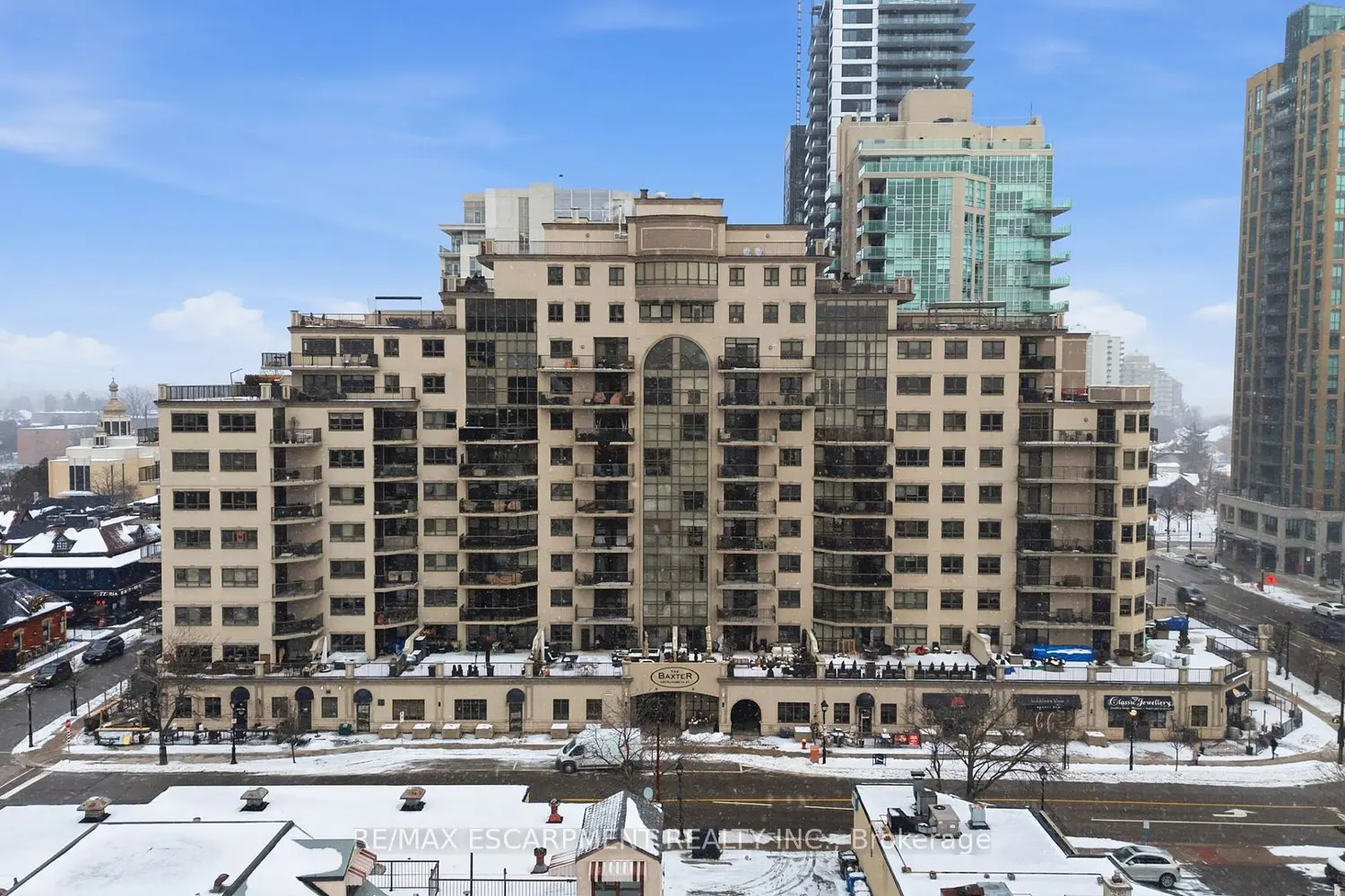 399 Elizabeth Street 610