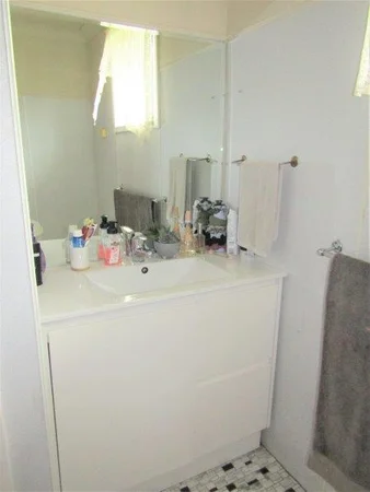 Additional image 9 of 14 Fig Street, Blackwater QLD 4717