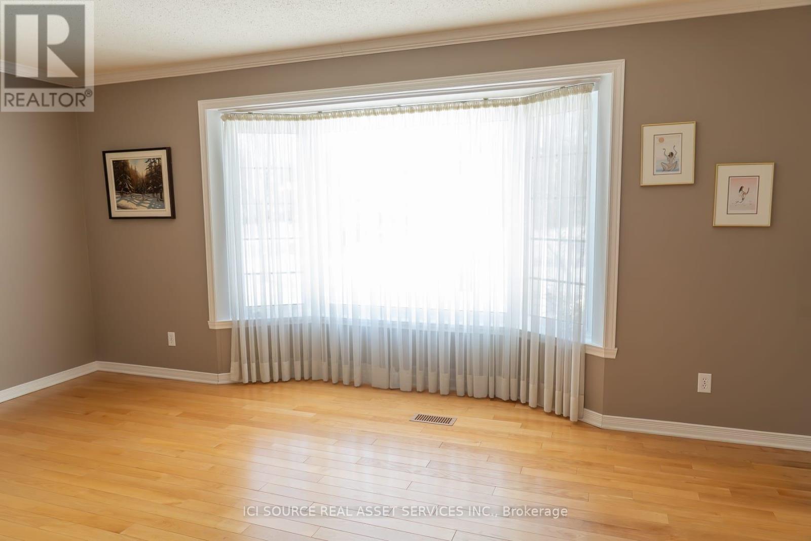 Additional image 4 of 768 Vinette Crescent, Ottawa, ON, K1E1W9