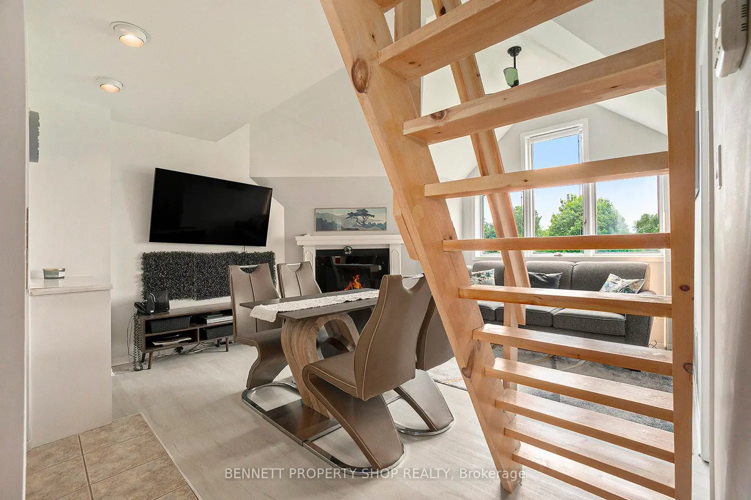 Additional image 4 of 1036 Barryvale Road 4D