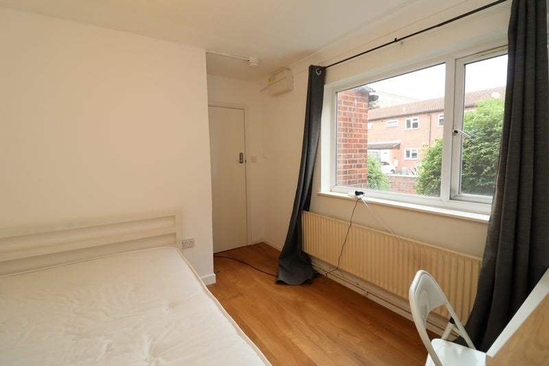 Additional image 4 of Room in a Shared Flat, Corfield St, E2, N1 7GU