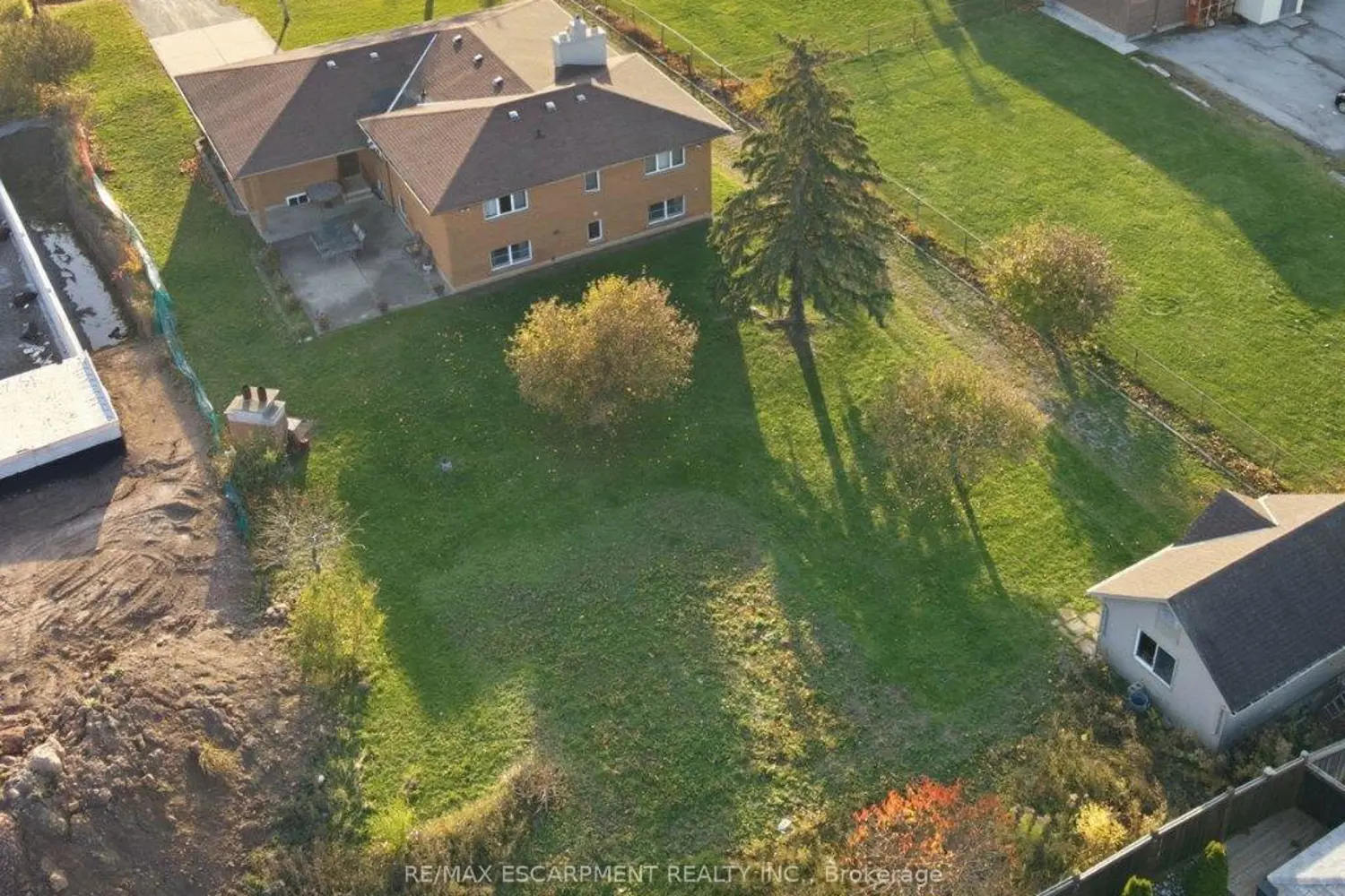 Additional image 18 of 1235 Barton Street