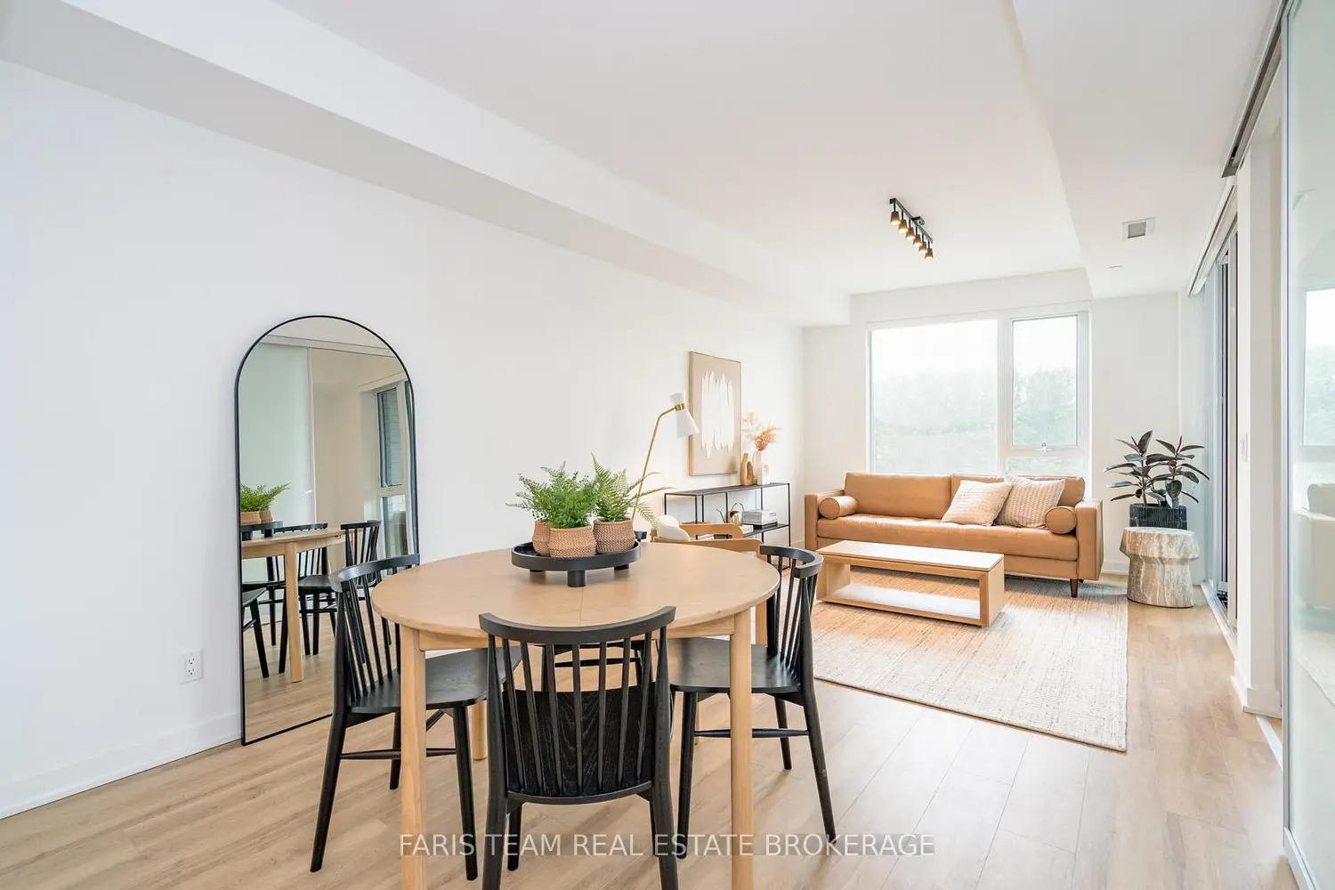 Additional image 5 of 31 Huron Street 209