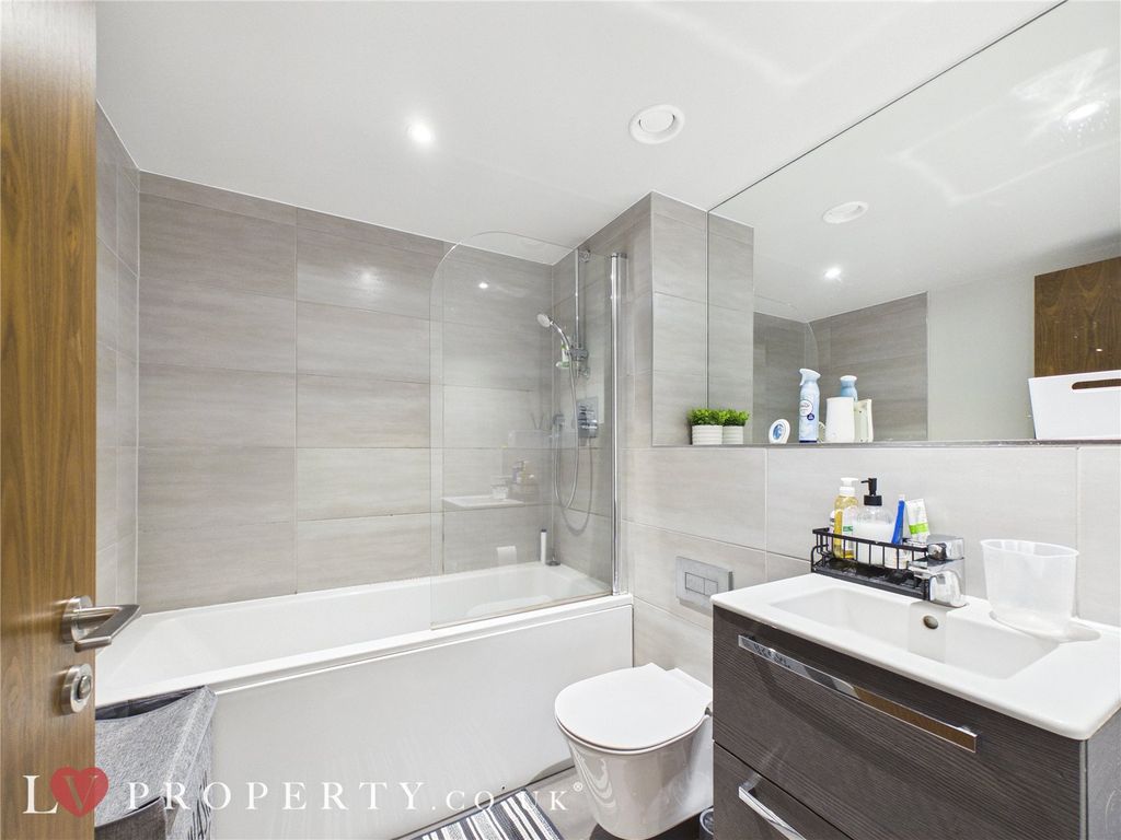 Additional image 4 of 2 bed flat for saleMoreton Street, Birmingham, West Midlands B1