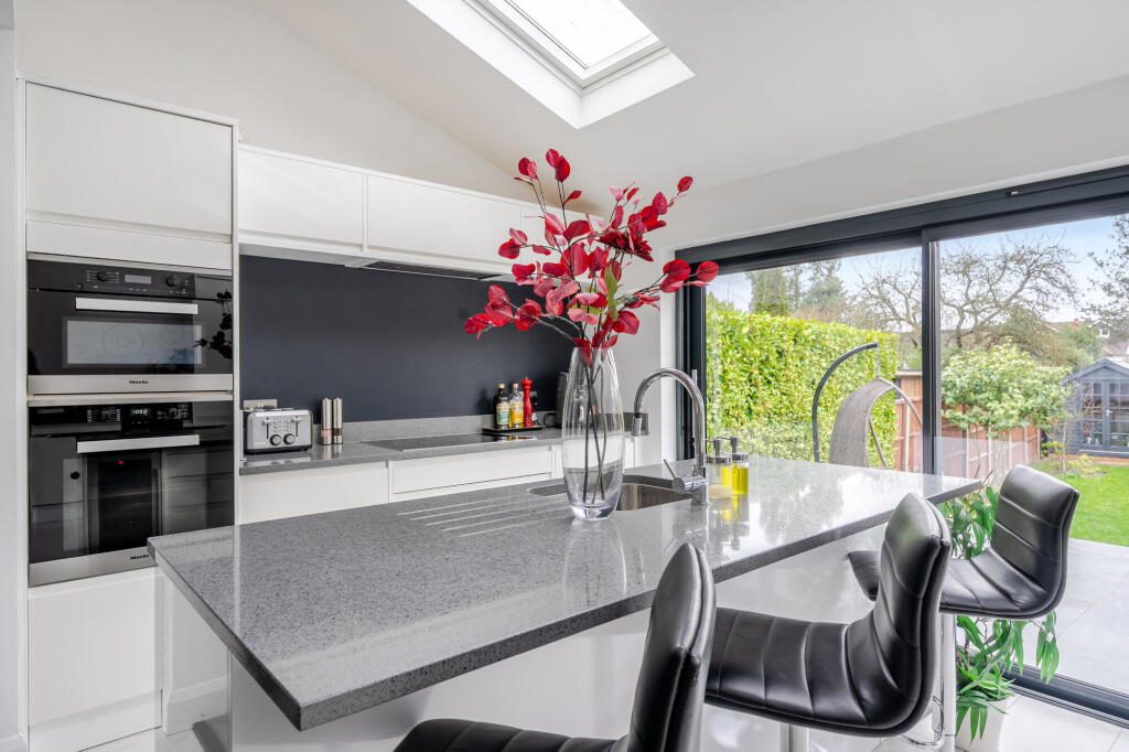 Additional image 4 of Gurney Court Road, St. Albans, AL1