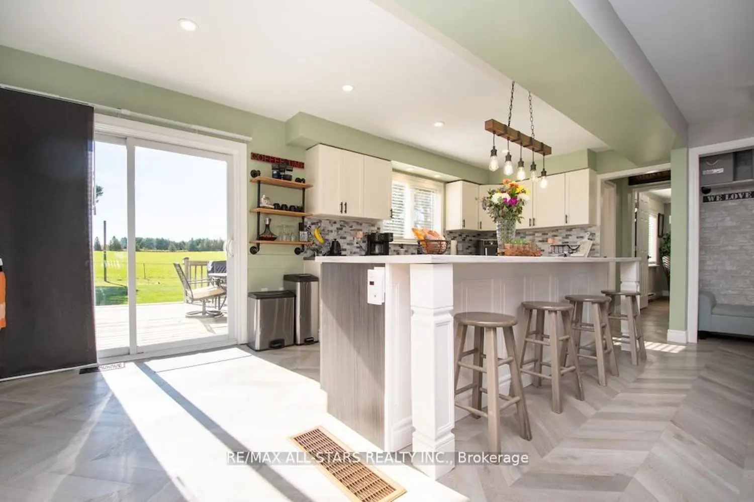 Additional image 8 of 1412 7A Highway