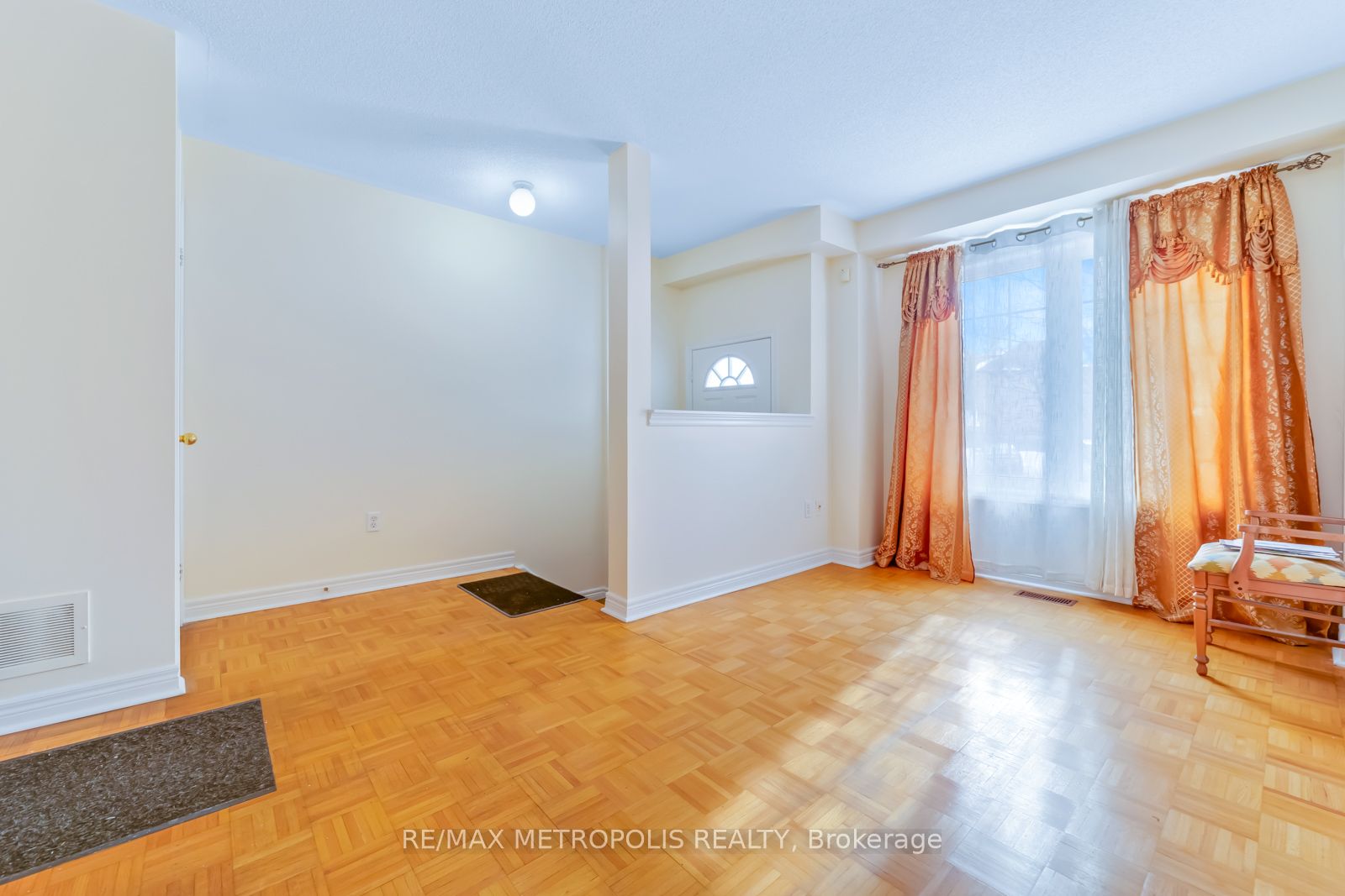 Additional image 3 of 16B Gower Street, Toronto, ON, M4B 3P5