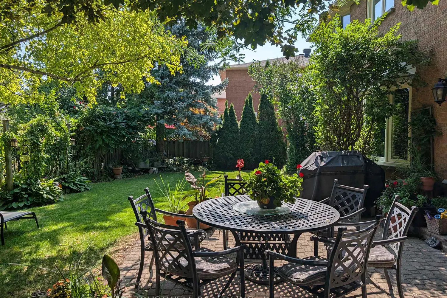 Additional image 19 of 82 Long Island Crescent