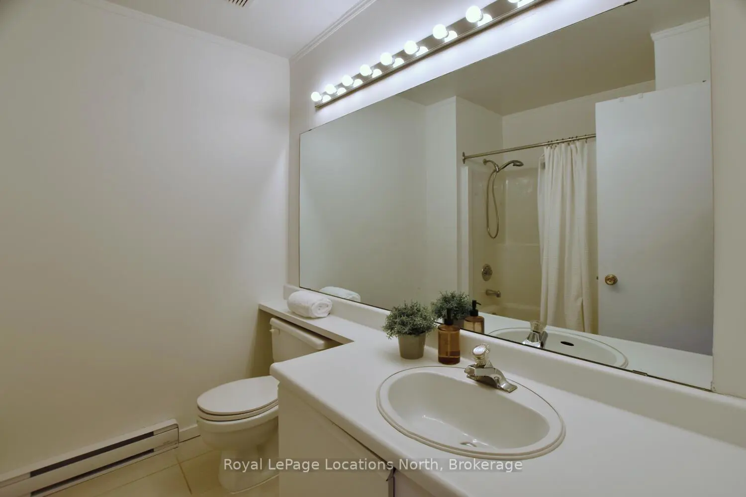 Additional image 18 of 49 Trott Boulevard 176