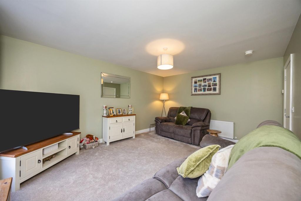 Additional image 6 of 3 bed semi-detached house for sale14 Edengrove Park North, Ballynahinch BT24
