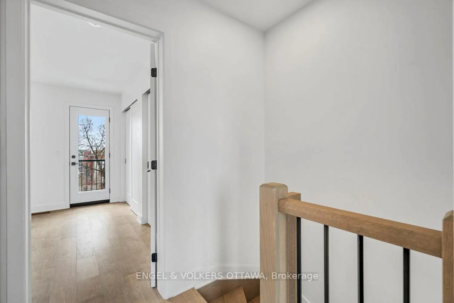 Additional image 16 of 73 Parent Avenue