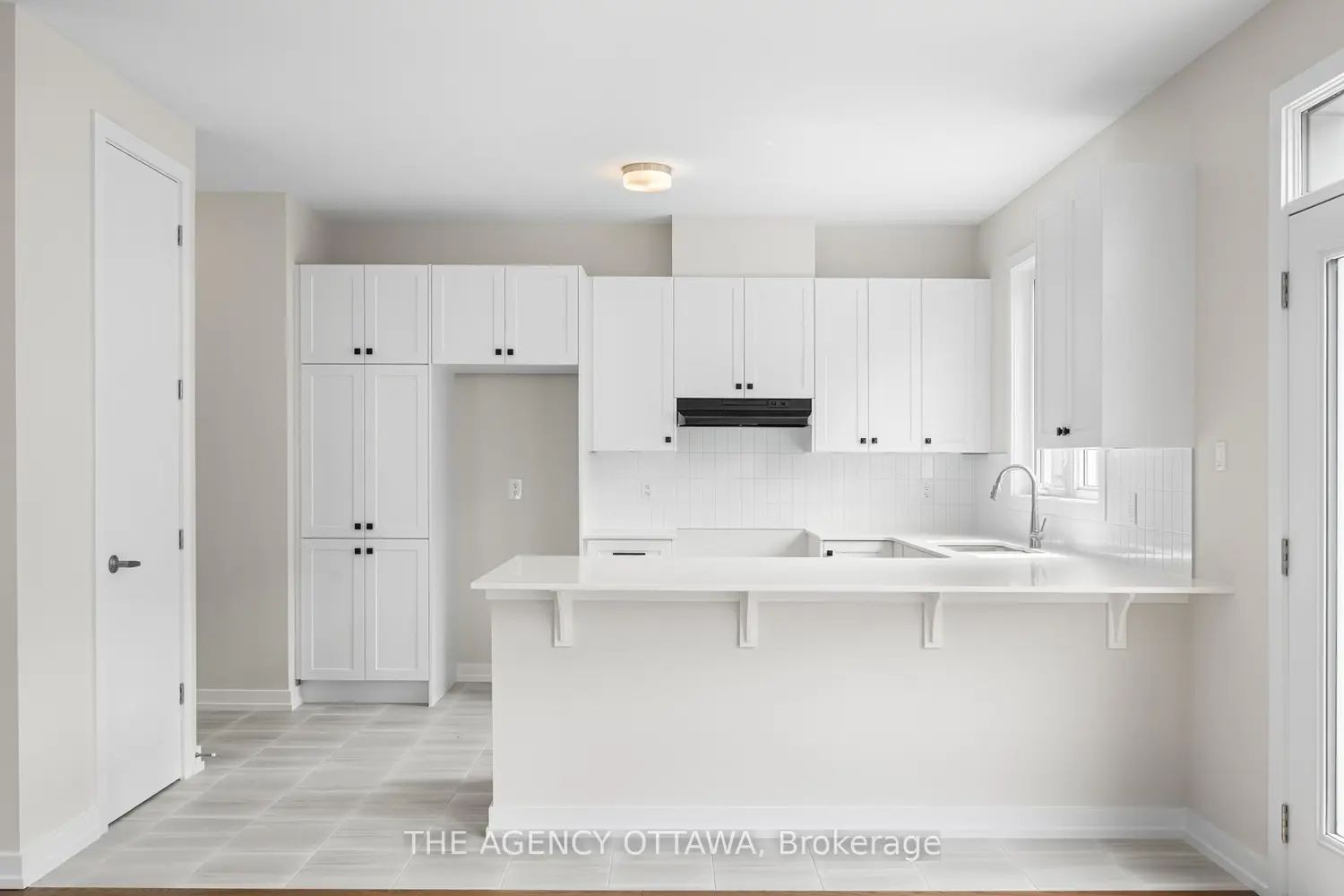 Additional image 11 of 948 Seagrave Lane