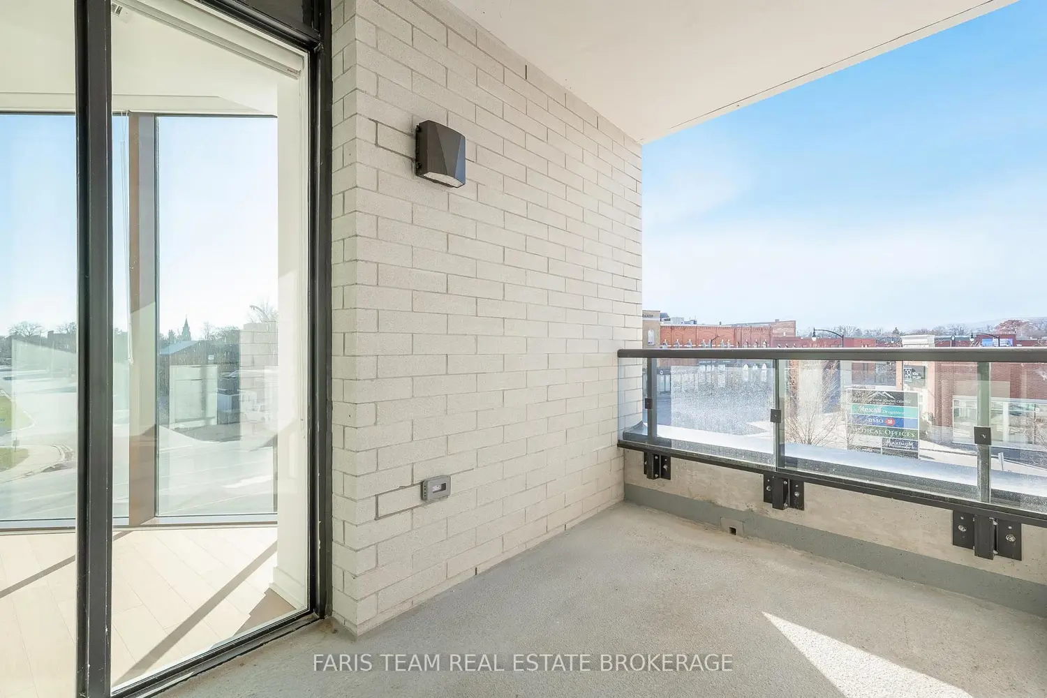 Additional image 13 of 31 Huron Street 216