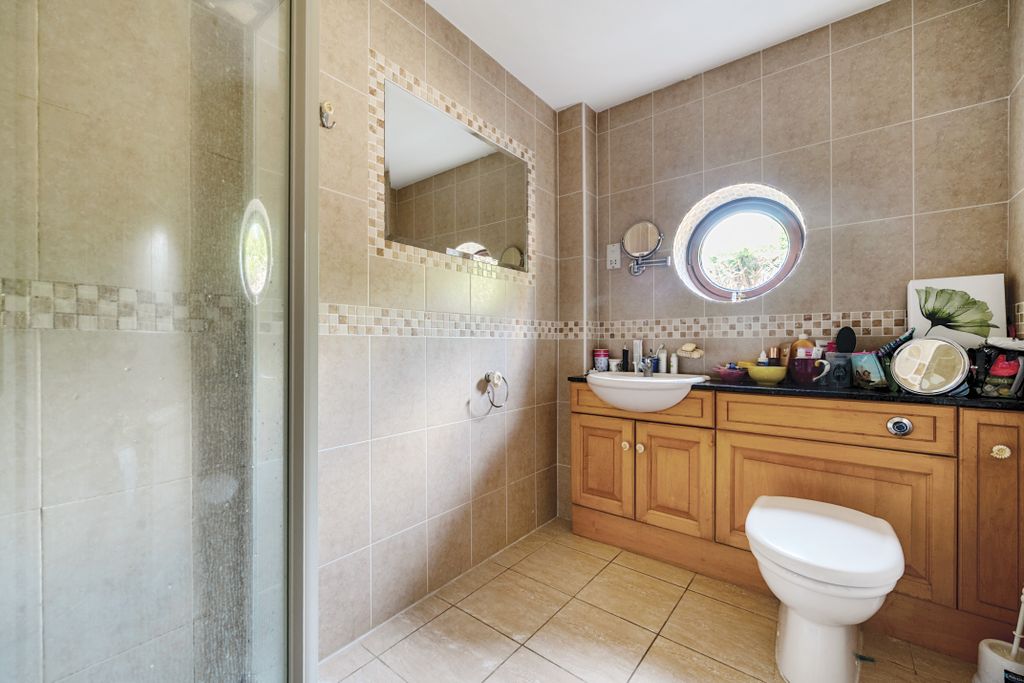 Additional image 16 of 5 bed detached house for saleThe Green, Henley-On-Thames RG9