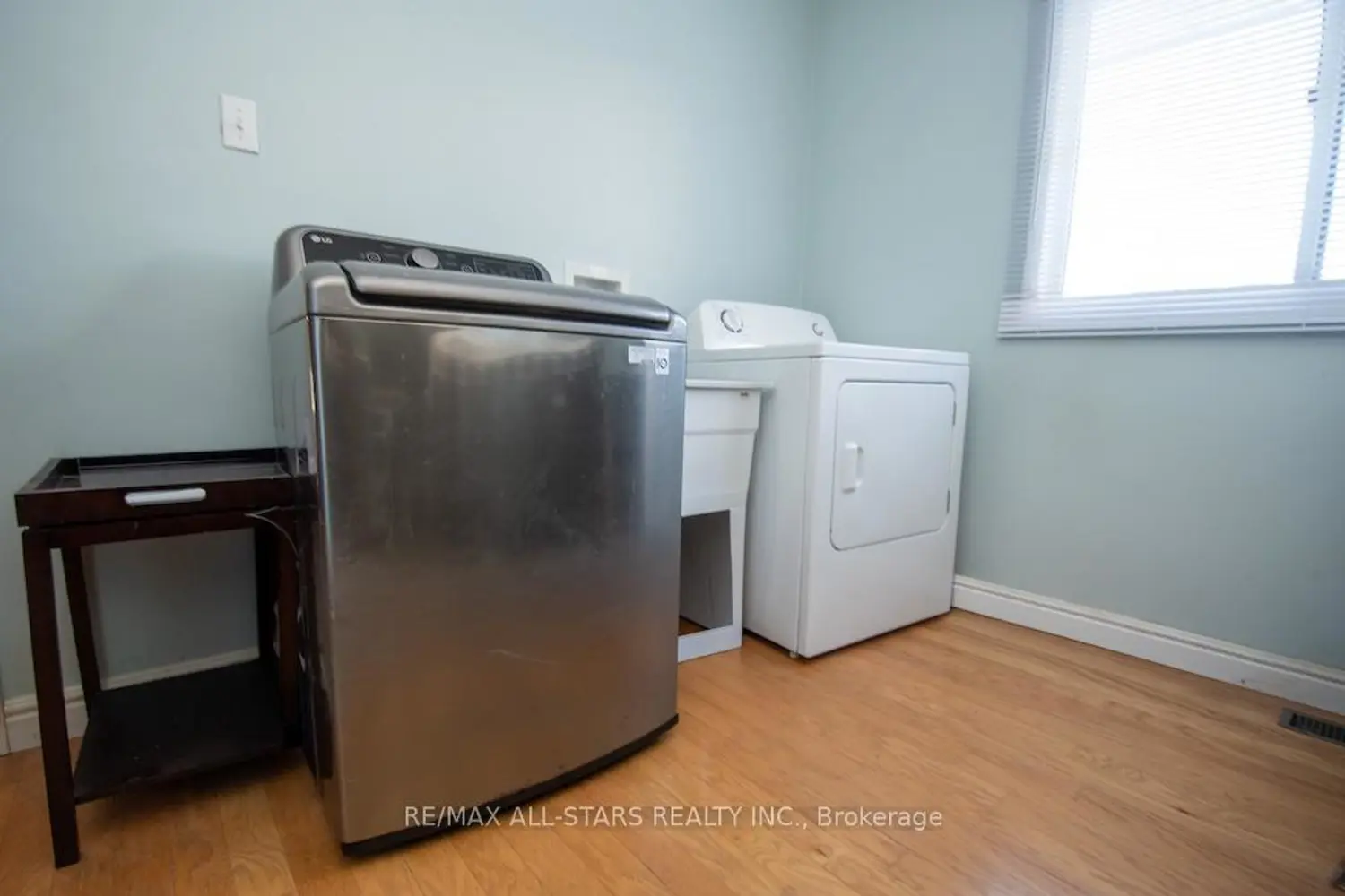 Additional image 13 of 1185 Sturgeon Road