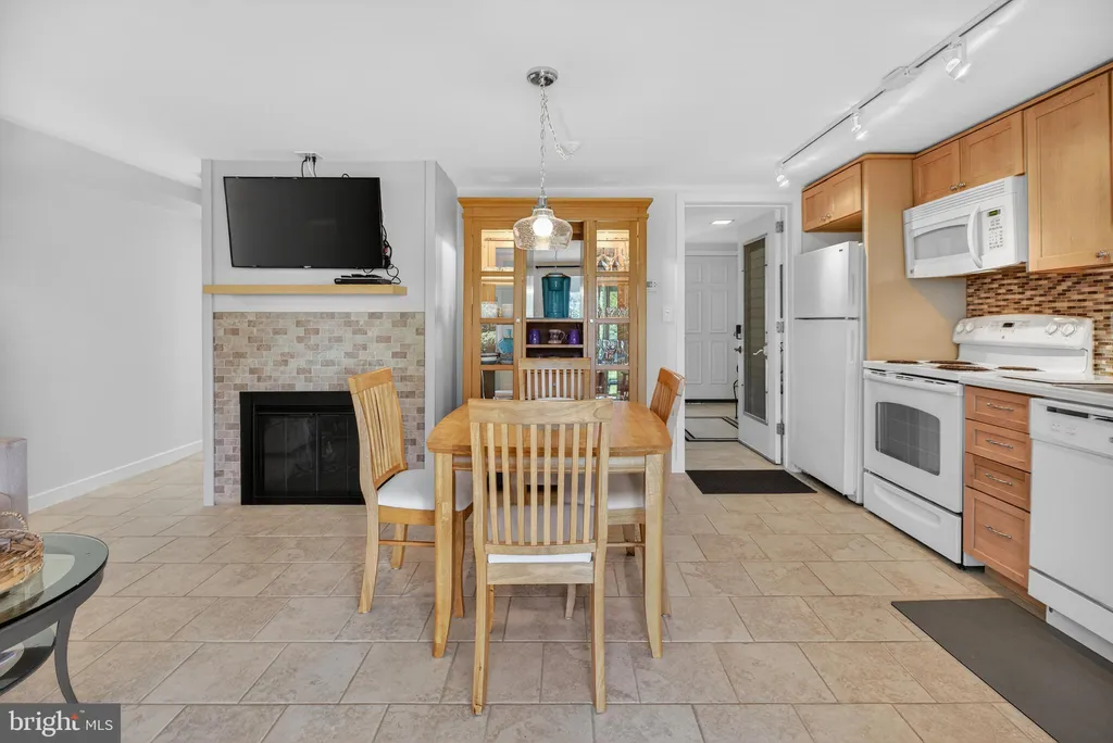 Additional image 13 of 11 Newbold Square Unit 11, Rehoboth Beach, DE 19971