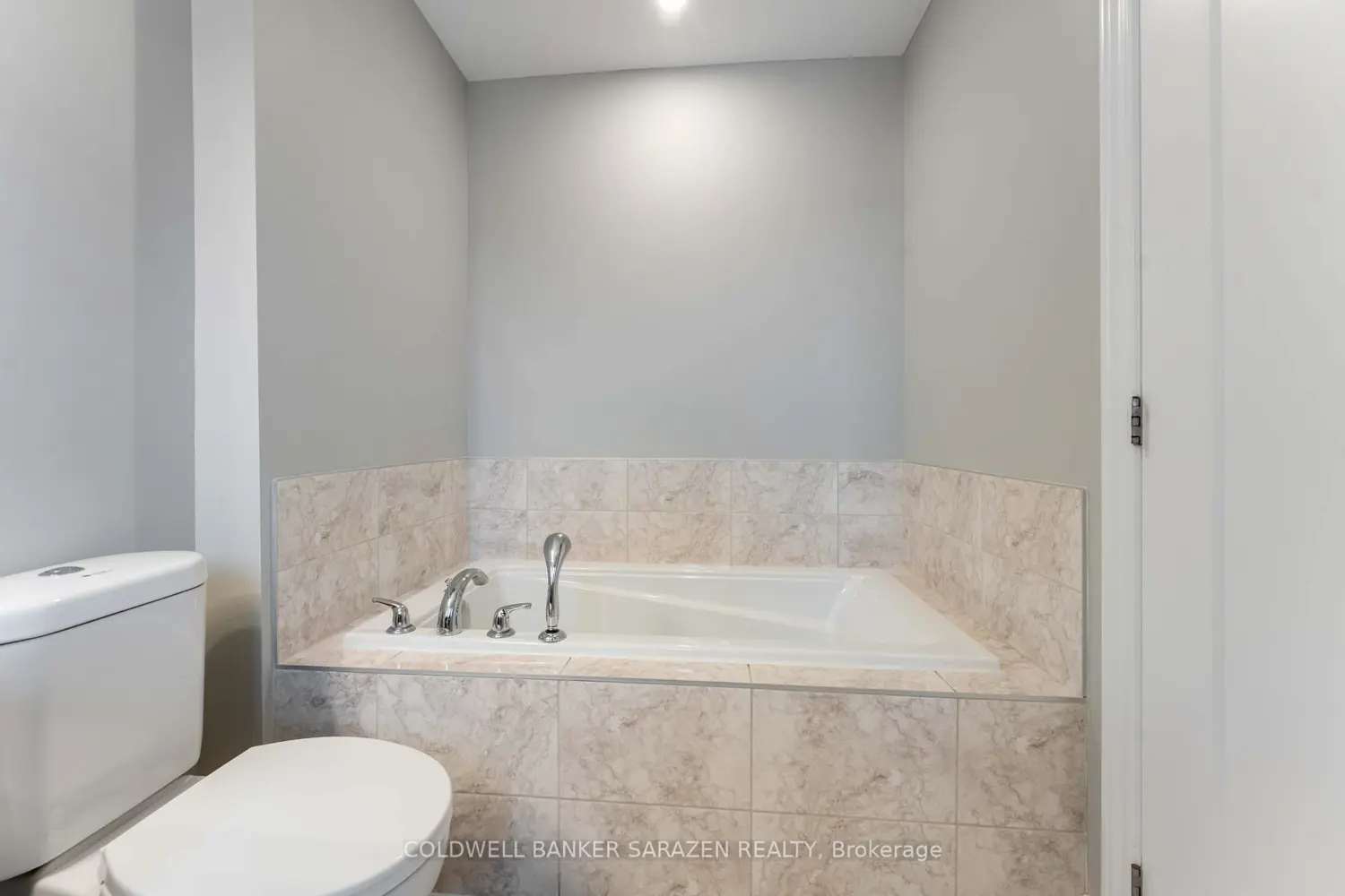 Additional image 13 of 948 Kilbirnie Drive