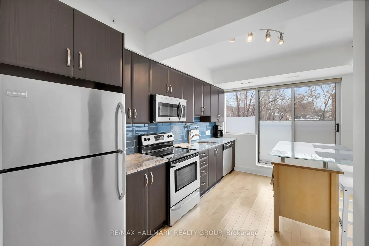 Additional image 8 of 390 Booth Street 106