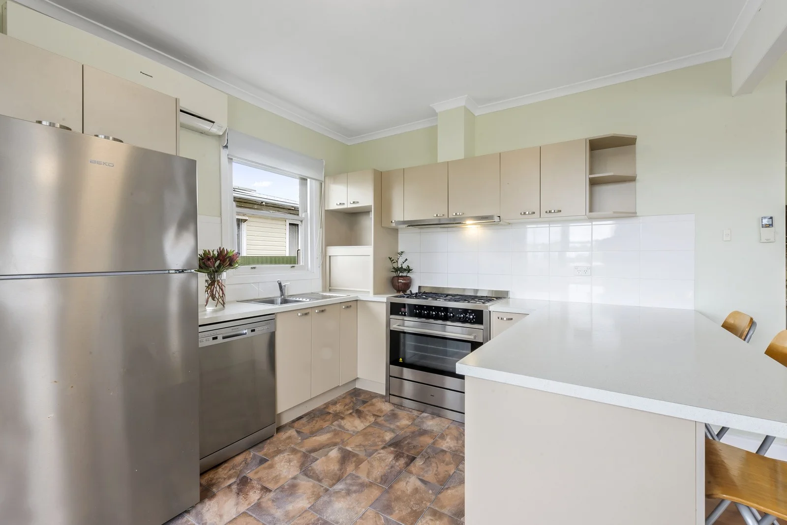 Additional image 2 of 7 Bartlett Street, Colac VIC 3250