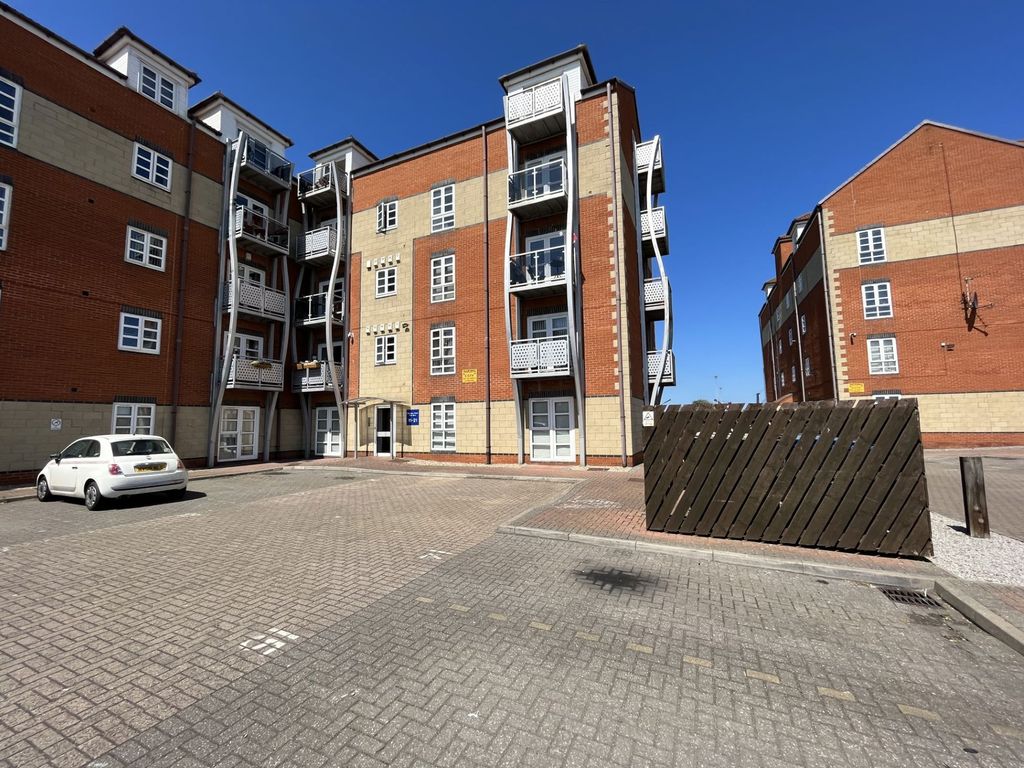 2 bed flat for saleMariners Point, Hartlepool TS24