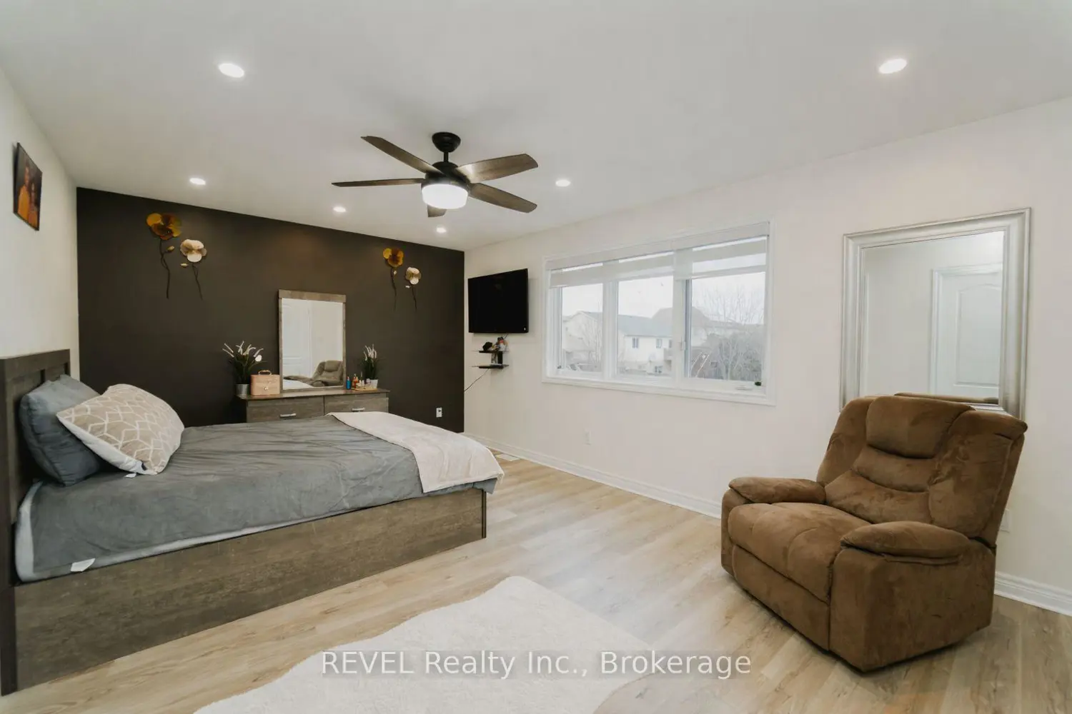 Additional image 10 of 6978 Shannon Drive